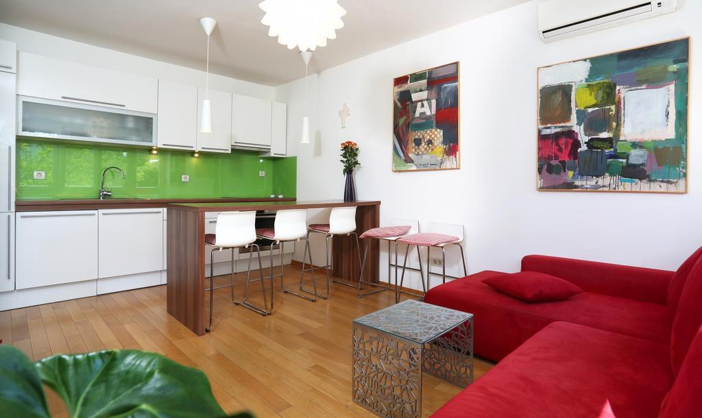 Apartment Peni Split Buitenkant foto